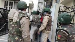 Footage of Indian police beating up students Instructional Video