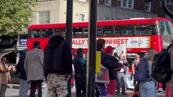 Just Stop Oil protesters block road on Park Lane News Clip