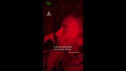 Activist confronts Israeli Navy before soldiers raid Handala aid ship News Clip