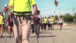 CLEAN : Thousands march from Girona to Barcelona to protest the jailing of separatist leaders News Clip