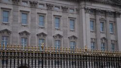 CLEAN : Londoners react to pre-released clips from Meghan and Harry interview News Clip