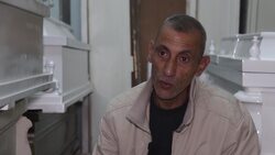 Egyptian Muslim makes coffins for Christians Instructional Video