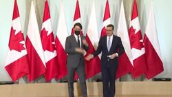 CLEAN : Canadian PM meets Polish counterpart in Warsaw News Clip