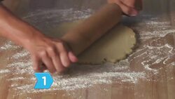 How to Decorate Cookies for a University of Southern California Game Instructional Video