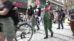 CLEAN : Demonstration against racism and police brutality in Montreal News Clip