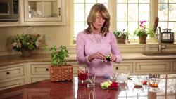 How To Make A Delicious Glass Of Iced Tea - Tea Time With Cindi Bigelow Instructional Video