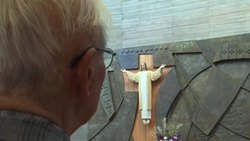 CLEAN : Ageing Japan bomb survivors back pope's anti nukes call News Clip