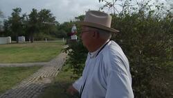 Texas landowners fight Trump border wall News Clip