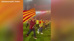 Graeme Souness recreates infamous Galatasaray flag moment that nearly sparked riot in 1996 Instructional Video