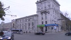 CLEAN : Moldovans comment ahead of presidential election runoff News Clip