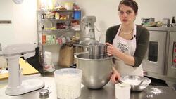 How to Make Marshmallow Fondant for Cake Decorations Instructional Video