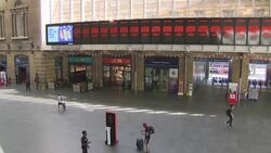 Kings Cross Station during a heatwave News Clip