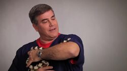 California King Snake vs. Ball Python Instructional Video