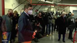 US deaths from COVID-19 pass 300,000 as vaccine rolls out News Clip