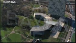 Bayer shares plunge over weedkiller trial News Clip