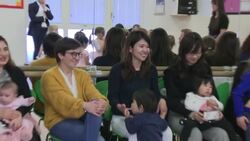 Prince Harry meeting young ballerinas and performing a ballet pose News Clip