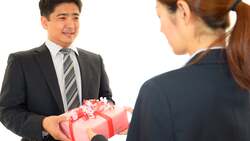 Japan Business Gifts and Meetings Instructional Video