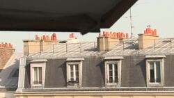 CLEAN : Heatwave: In Paris, record temps impact the elderly News Clip