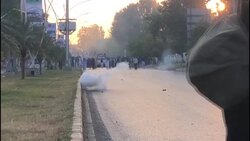 CLEAN : Pakistani security forces fire tear gas during anti-Macron protest News Clip