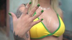 VOICED : La moda brasileña se volvió 'verdeamarela' para apoyar a la selección News Clip