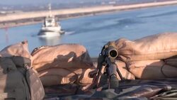 CLEAN : The aircraft carrier Charles de Gaulle, a 42,000-ton city to pilot and protect News Clip