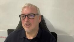 VOICED : Justicia británica considera empleados a los conductores de Uber News Clip