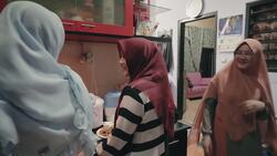 Polygamist Wives in Indonesia Tell their Stories Instructional Video