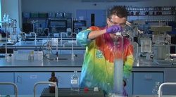 Demonstrating Chemistry - Spectacular Experiments: The Pulsing Reaction Instructional Video