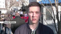 Ukrainians vow to fight for their country News Clip