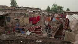 Afghan refugees fleeing by road to Pakistan News Clip