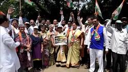 CLEAN : Congress carries protest march in Mumbai against Rafale deal News Clip