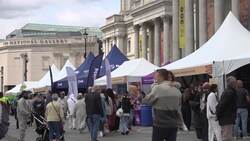 People mark Eid al-Adha in Trafalgar Square with mayor Sadiq Khan News Clip