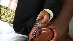 CLEAN : Huthi official in Yemen says US warship "does not frighten us" News Clip