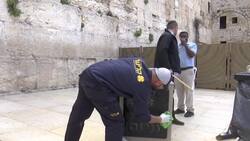 Notes cleared from Western Wall ahead of Passover Instructional Video