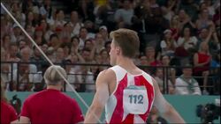 Canada's Félix Dolci suffers equipment malfunction, receives loud ovation after do-over Instructional Video