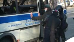 CLEAN : People arrested outside court ahead of Navalny hearing (2) News Clip