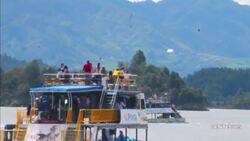 Tour boat sinks in Colombia News Clip