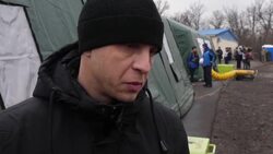 VOICED : Autoridades ucranianas y separatistas prorrusos intercambian 200 prisioneros News Clip