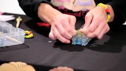 How to Make a Ladybug Rainbow Loom Bracelet Instructional Video