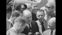 Democrats arrive in Chicago for 1952 convention News Clip