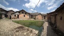 Buildings and lifestyles in Yiqian Old town, Guangchang County Stock Footage