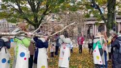 Cop26: Protesters march with tree felled during HS2 work at Fridays for Future march Instructional Video