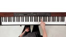 How to Play a Minor Pentatonic Scale in D Sharp / E Flat Instructional Video