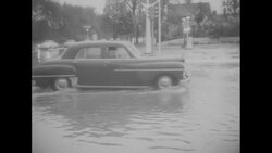 Torrential rains cause floods in Chicago News Clip