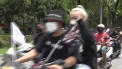 CLEAN : Thailand: Anti-government protesters stage car convoy protest, demand release of their leaders News Clip