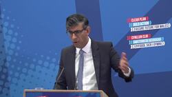 Sunak answers questions from media in north Wales News Clip