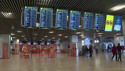 VOICED : Ryanair anula decenas de vuelos en jornada de huelga en Europa News Clip