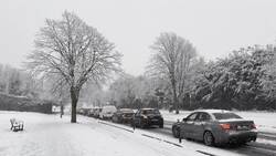 Travel disruption as snow blankets parts of Ireland News Clip