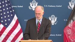 VOICED : Aterriza en EEUU primer vuelo de evacuación de afganos que trabajaron con tropas News Clip