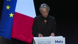 CLEAN : French PM Elisabeth Borne praises 'overcoming of left and right' with Renaissance party News Clip